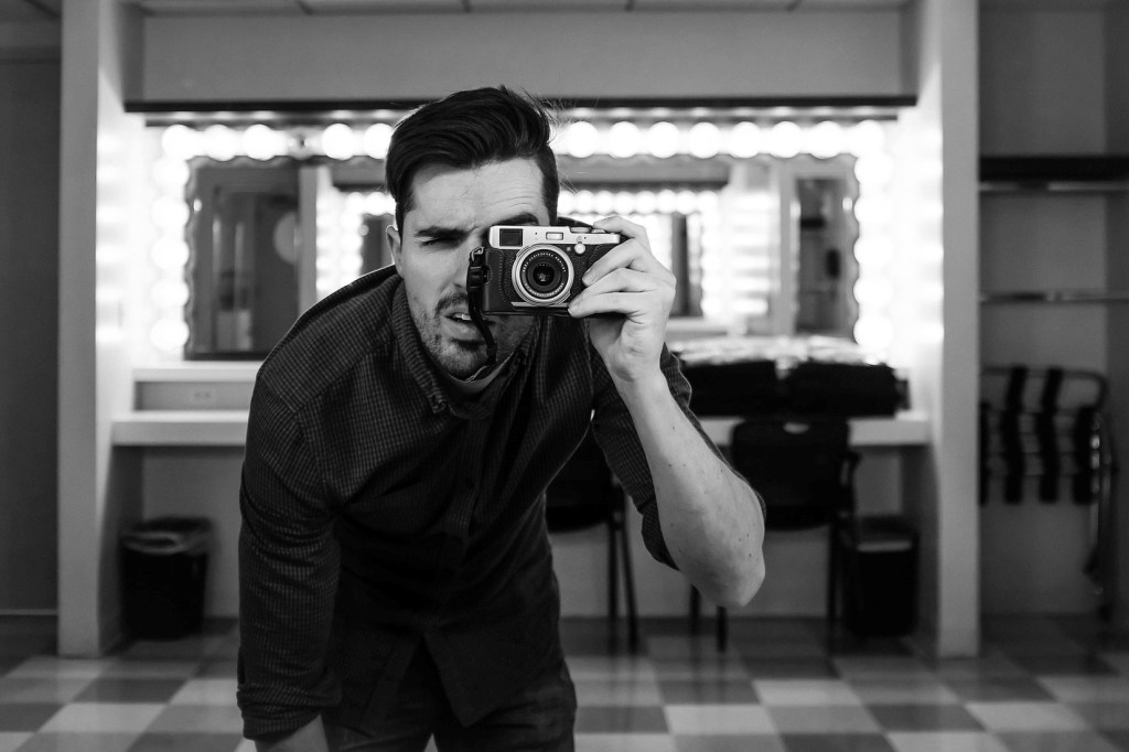 Две фотокарточки