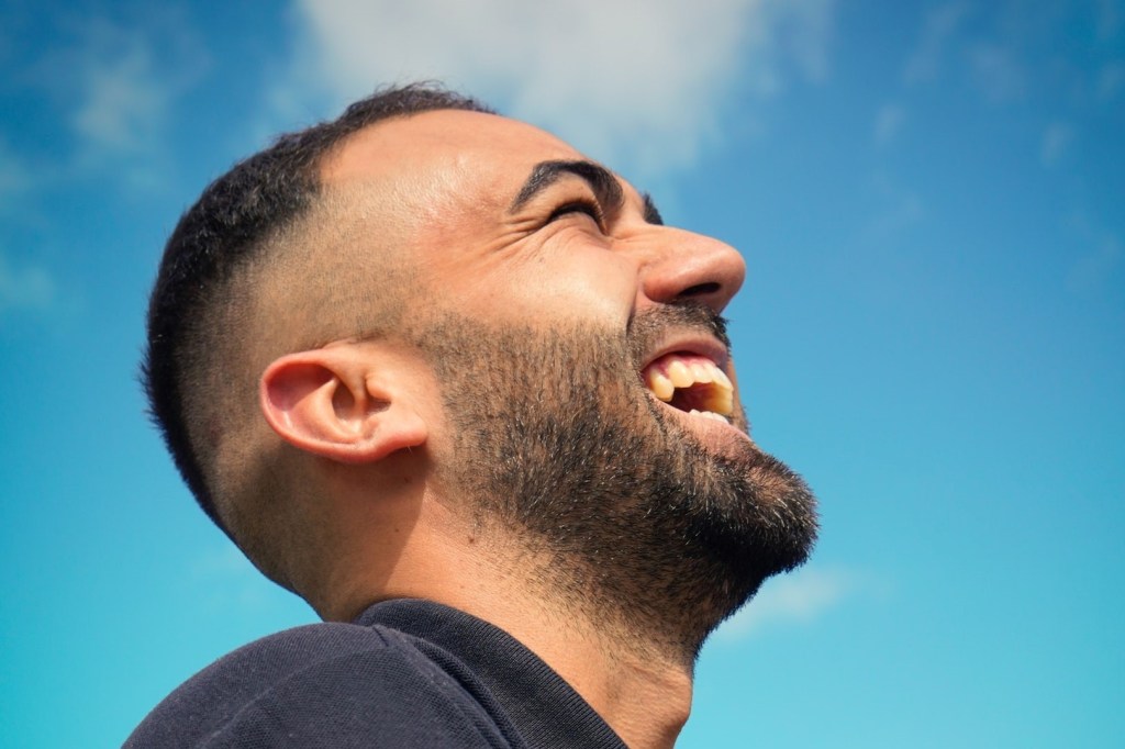 Подари улыбку