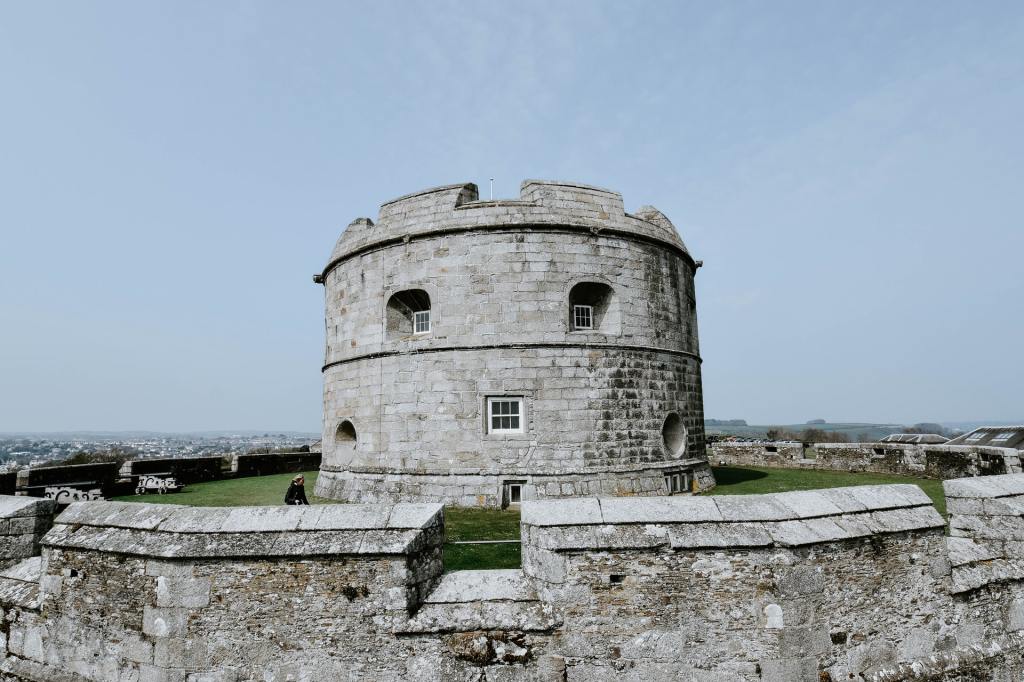 Крепкая башня