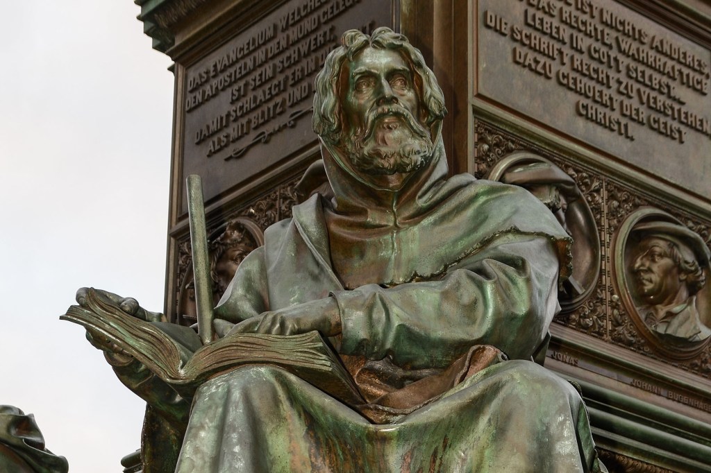 Петр Вальдо